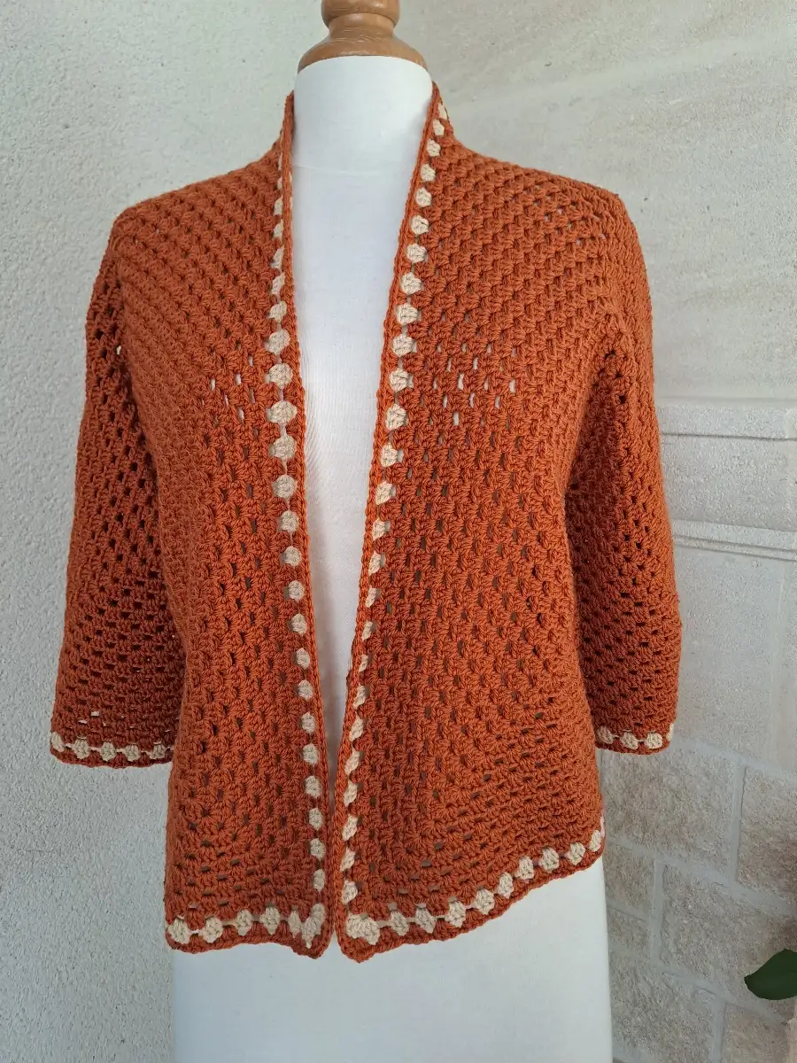 Veste au crochet Ocre